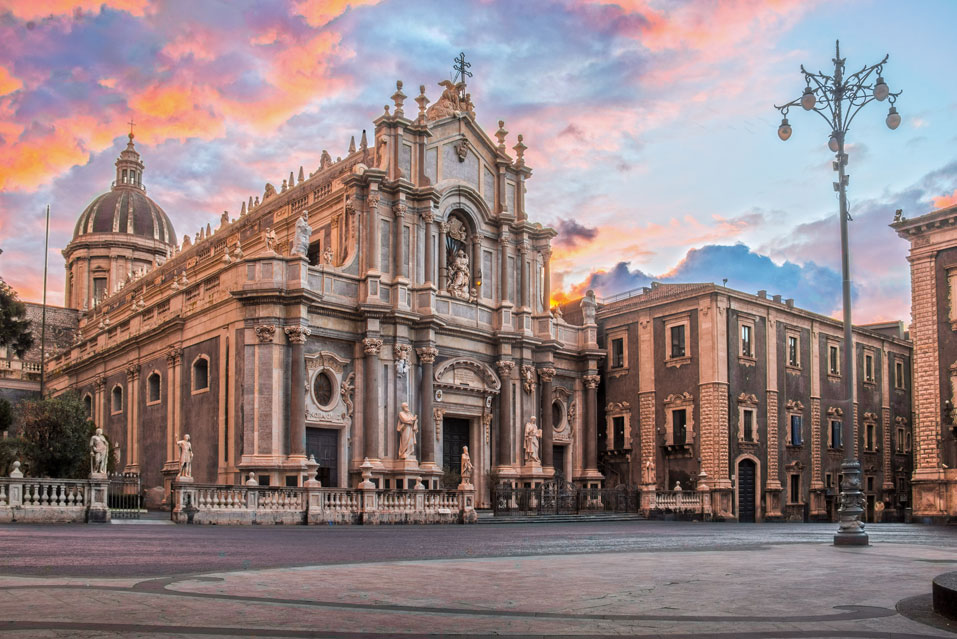 Catania: Guided Tour of the Black City